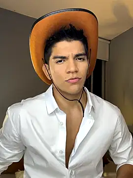 santiago 01 online show from 1, 11, 2025