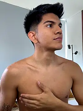 santiago 01 online show from 3, 12, 2025