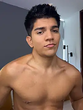 santiago 01 online show from 4, 3, 2026