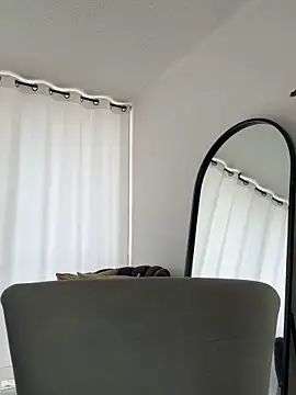 santiago 01 online show from 4, 4, 2026