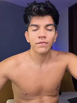 Snapshot of santiago_01 chatting on 19, 7, 2026 santiago 01 online show from 19, 7, 2026
