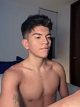 santiago 01 online show from 25, 1, 2025