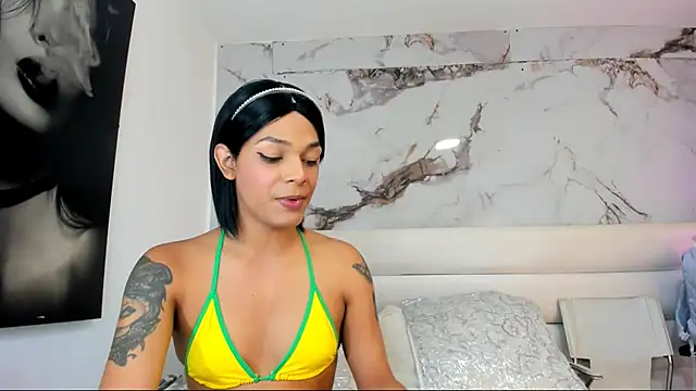 Snapshot of emily_lady20 chatting on 25, 6, 2026 emily lady20 online show from 25, 6, 2026