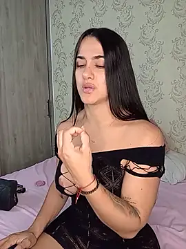 Snapshot of Bella_Fior chatting on 27, 5, 2026 Bella Fior online show from 27, 5, 2026