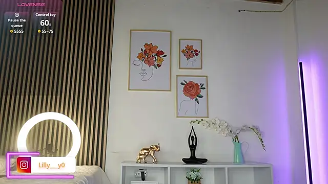 LillyDolls23 online show from 13, 11, 2025