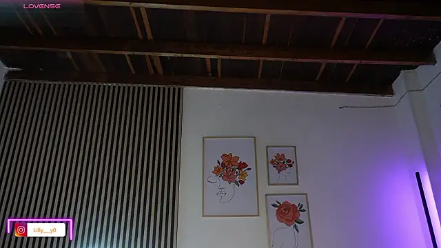 LillyDolls23 online show from 18, 3, 2026