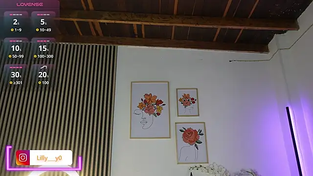 LillyDolls23 online show from 6, 11, 2025