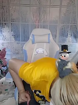 NaomiShimizu online show from 15, 12, 2025