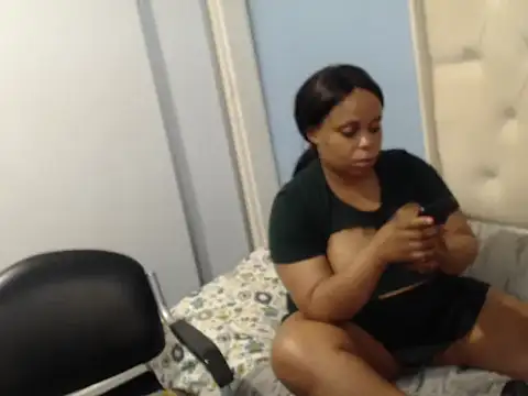 THESHORTQUEEN online show from 26, 11, 2025