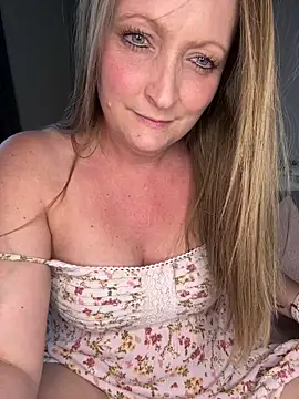 HoneyBluex online show from 22, 3, 2026