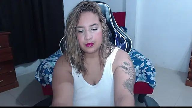 Snapshot of KathyHardcore69 chatting on 30, 11, 2025 KathyHardcore69 online show from 30, 11, 2025