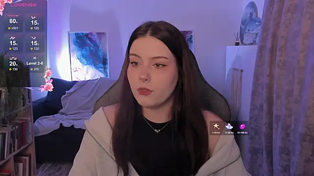 CoralineKeyns online show from 6, 11, 2025