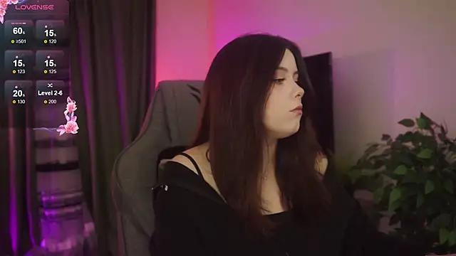 CoralineKeyns online show from 28, 10, 2025