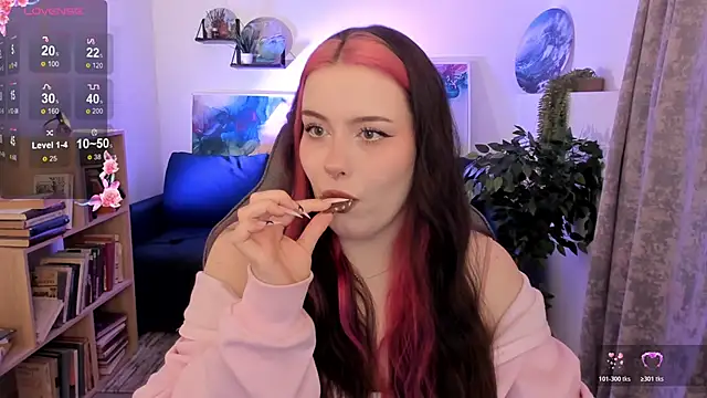 CoralineKeyns online show from 2, 4, 2026