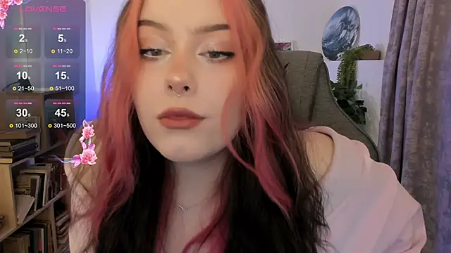 CoralineKeyns online show from 24, 4, 2026