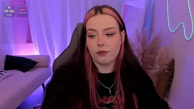 CoralineKeyns online show from 23, 6, 2026