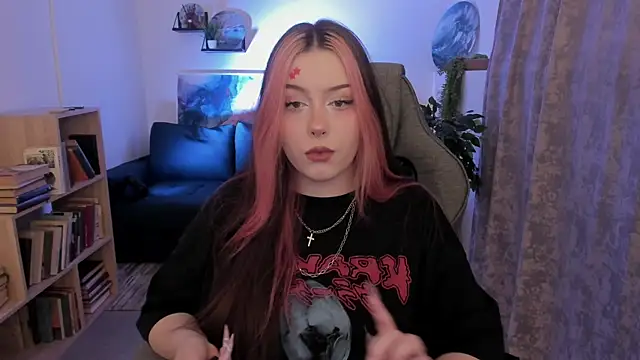 CoralineKeyns online show from 30, 6, 2026