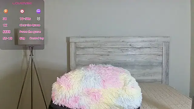 Carmen Cream online show from 18, 4, 2026