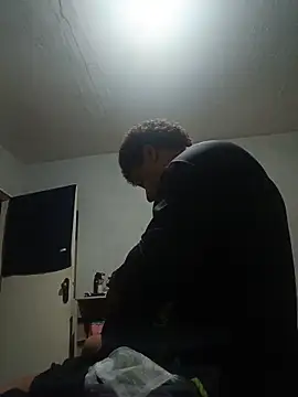 Nicolaskribeiro online show from 26, 5, 2026