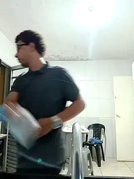Nicolaskribeiro online show from 28, 5, 2026