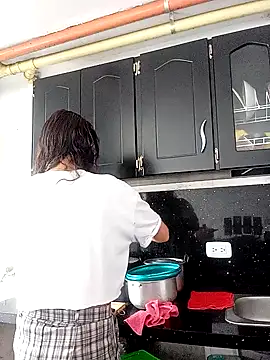 Cameron puppy online show from 24, 11, 2025