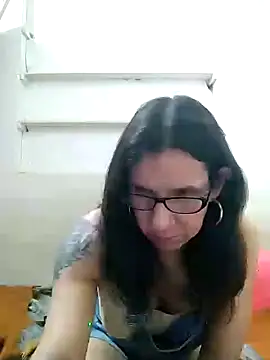 Cameron puppy online show from 7, 3, 2026