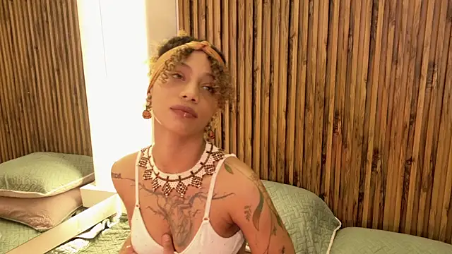 daiana curly online show from 23, 11, 2025