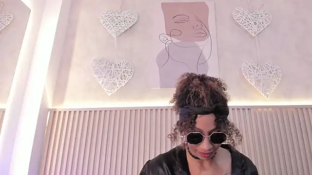 daiana curly online show from 26, 10, 2025