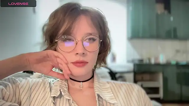 Snapshot of ms_christiana chatting on 19, 11, 2025 ms christiana online show from 19, 11, 2025