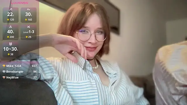 Snapshot of ms_christiana chatting on 1, 12, 2025 ms christiana online show from 1, 12, 2025