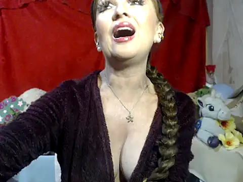 Snapshot of hottieperla chatting on 8, 10, 2025 hottieperla online show from 8, 10, 2025