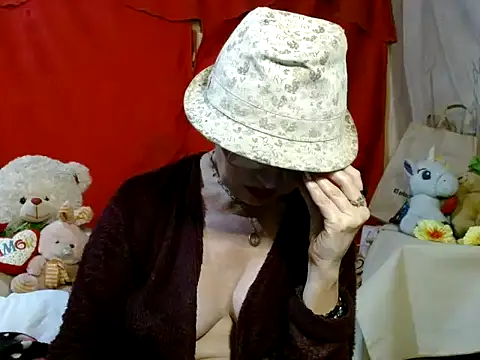 hottieperla online show from 19, 2, 2026