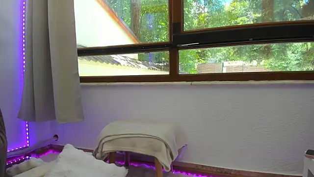 Snapshot of Awesome_Jolie chatting on 29, 5, 2026 Awesome Jolie online show from 29, 5, 2026