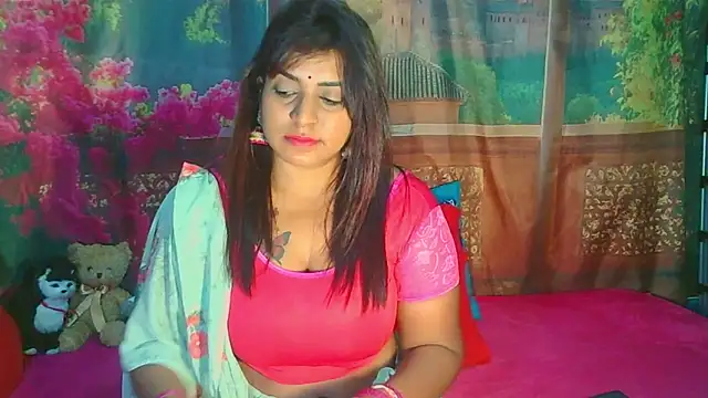 Snapshot of RoyalIndianCreamPuff chatting on 30, 5, 2026 RoyalIndianCreamPuff online show from 30, 5, 2026