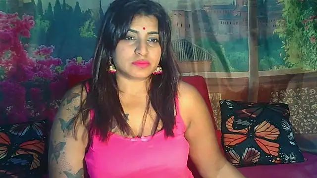 Snapshot of RoyalIndianCreamPuff chatting on 12, 6, 2026 RoyalIndianCreamPuff online show from 12, 6, 2026