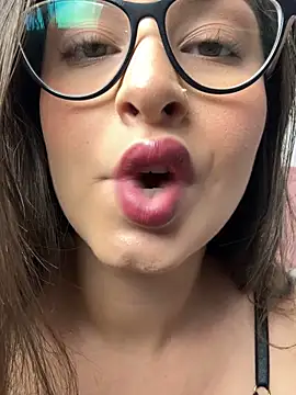 adara lennox online show from 4, 2, 2025