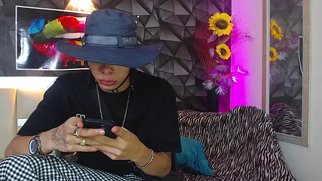 Snapshot of Harry_jhonsson chatting on 2, 3, 2025 Harry jhonsson online show from 2, 3, 2025