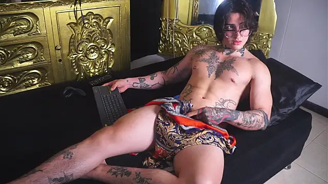 dantecoppolaa  online show from 27, 2, 2025