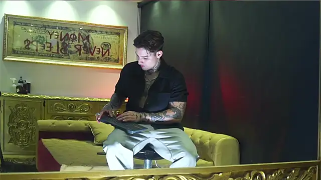 Snapshot of dantecoppolaa_ chatting on 6, 6, 2026 dantecoppolaa online show from 6, 6, 2026