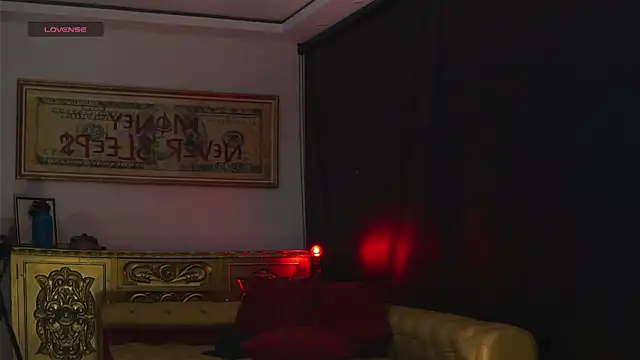 dantecoppolaa  online show from 31, 10, 2025