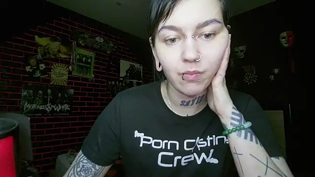Snapshot of MoorderxDoll chatting on 17, 4, 2026 MoorderxDoll online show from 17, 4, 2026