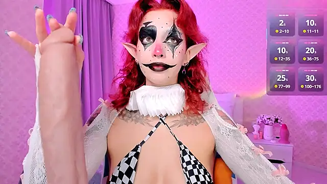 Snapshot of LeylaNoiry chatting on 8, 11, 2025 LeylaNoiry online show from 8, 11, 2025