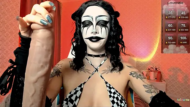 Snapshot of LeylaNoiry chatting on 11, 10, 2025 LeylaNoiry online show from 11, 10, 2025