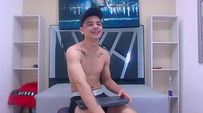 mailo bronw online show from 16, 2, 2025