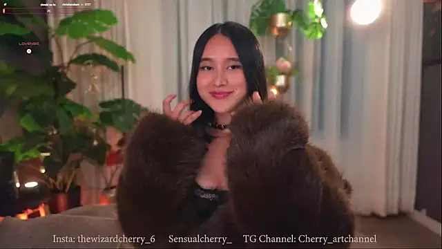 Snapshot of Miss_beee chatting on 20, 11, 2025 Miss beee online show from 20, 11, 2025