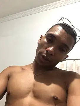 Aaronblack1  online show from 19, 3, 2025