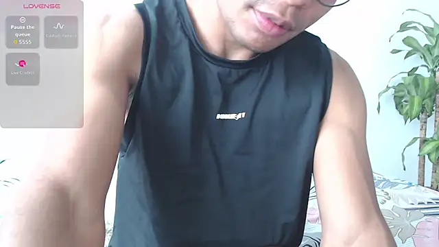 Aaronblack1  online show from 15, 12, 2025