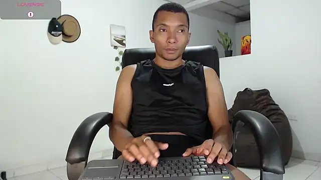 Aaronblack1  online show from 18, 9, 2025