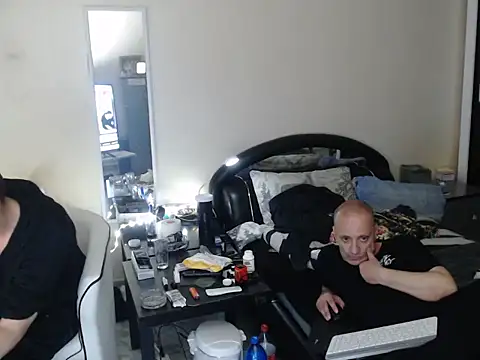 Terizizz online show from 10, 4, 2026