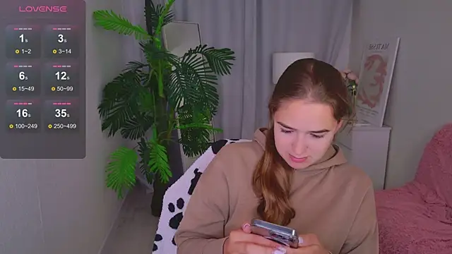 LovelyJessie online show from 24, 6, 2026